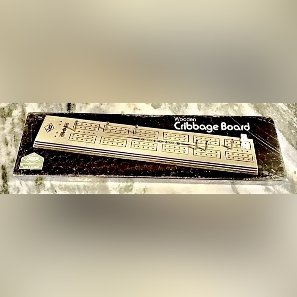 VTG 1974 E.S. LOWE Wooden Cribbage Board #1503. FACTORY SEALED. Ships Fast